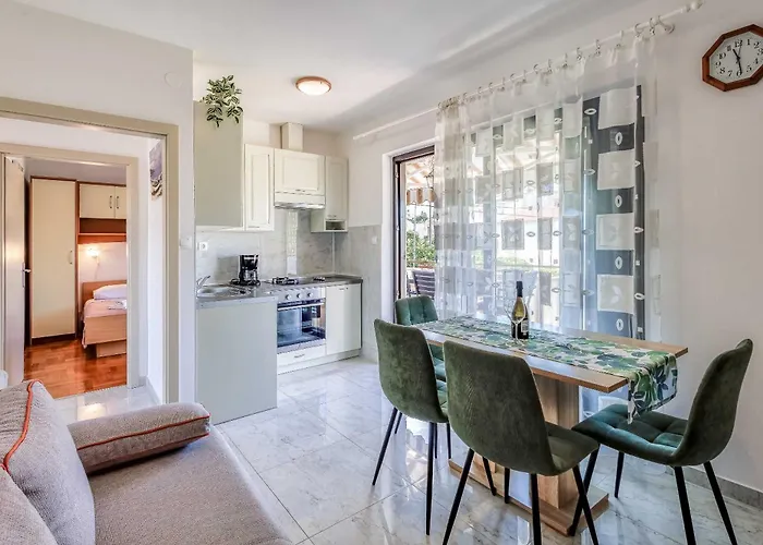 Apartament Biserka *