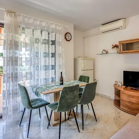 Biserka مالينسكا